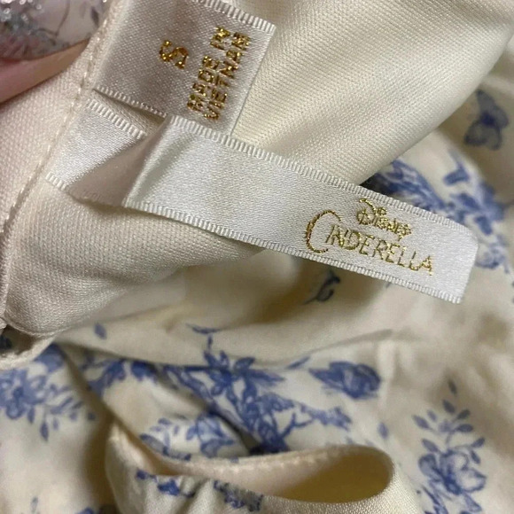 Disney Cinderella Dress Size Small Sleeveless Fit Flare Floral Lace Cut Out - Picture 9 of 9